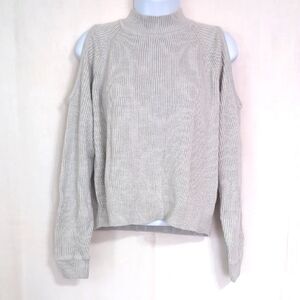 Divided H&M Cloud Grey Ribbed Cold Shoulder Sweater Size Small